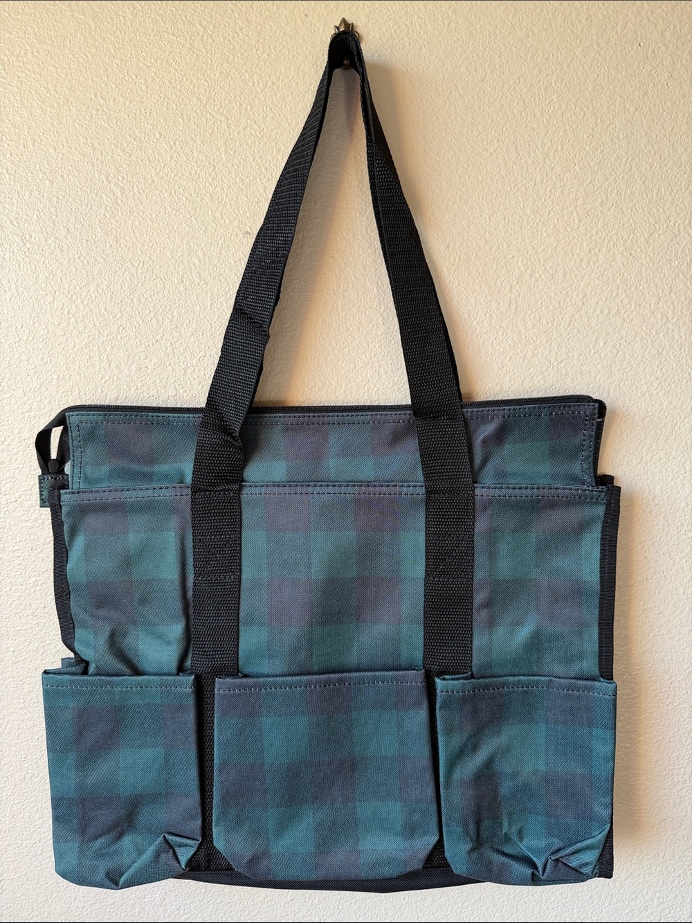 thirty-one Zip-Top Organizing Utility Tote (Buffalo Plaid)